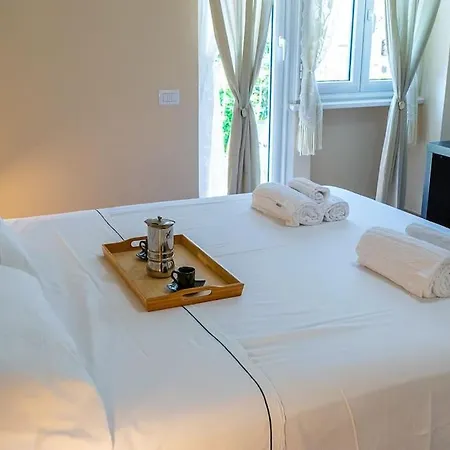 1Min From Metro Roma Large And Quiet Apartment Buitenkant foto